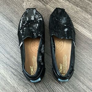 NWOT black sequins TOMS!